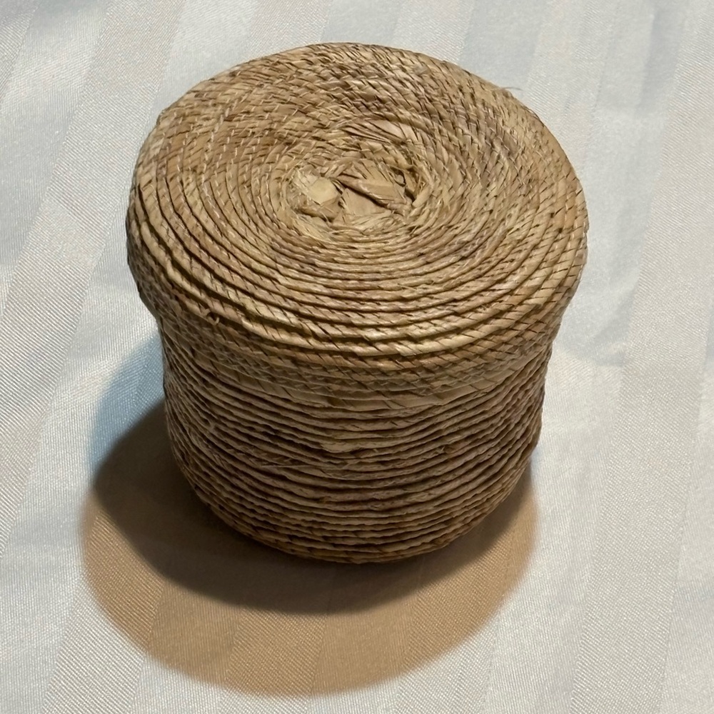Small Woven Basket With Lid (Good Condition)